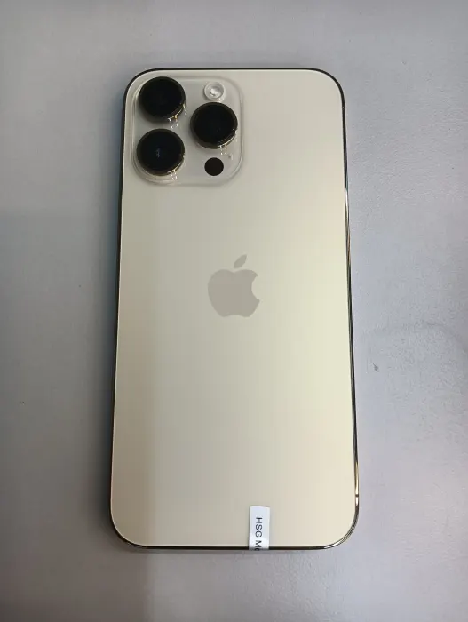 Apple iPhone 14 Pro Max — photo 1 of 10