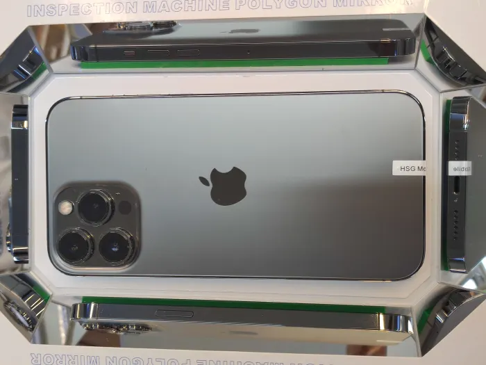 Apple iPhone 13 Pro Max — photo 9 of 10