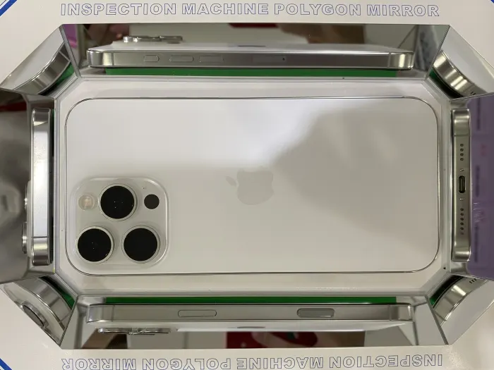 Apple iPhone 16 Pro Max — photo 5 of 6