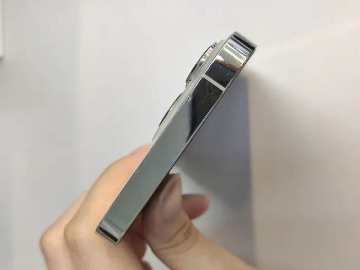 Apple iPhone 13 Pro — photo 6 of 11