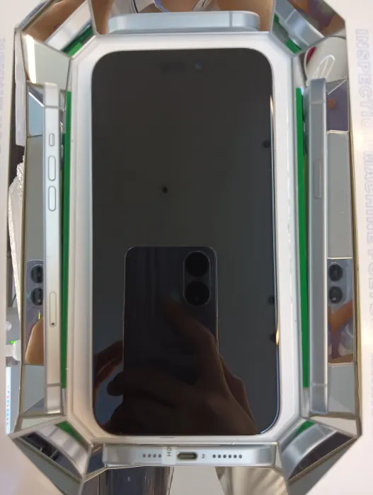 Apple iPhone 15 Plus — photo 1 of 10
