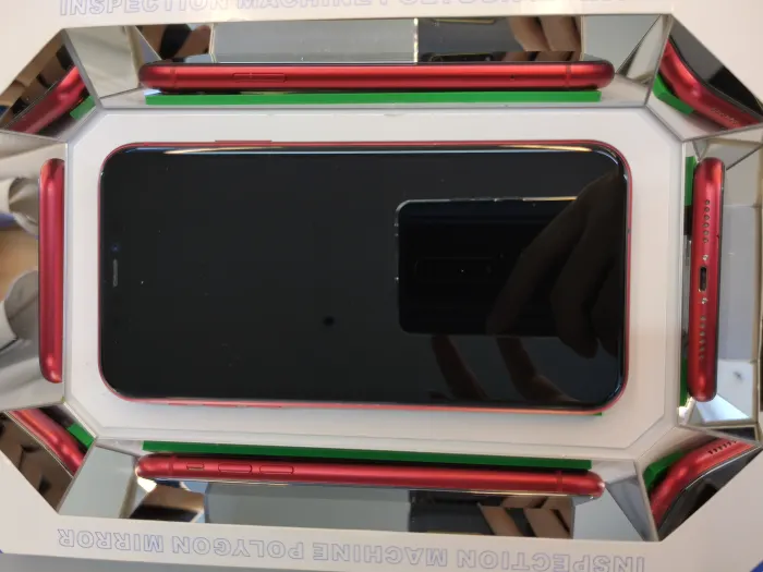 Apple iPhone 11 — photo 1 of 10