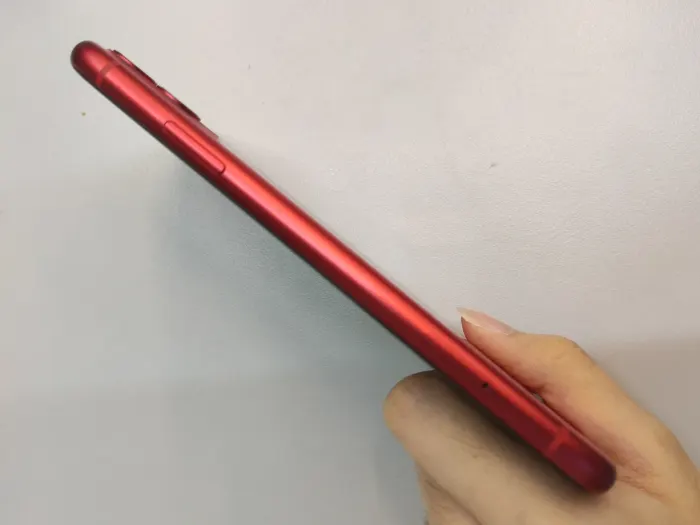 Apple iPhone 11 — photo 4 of 10