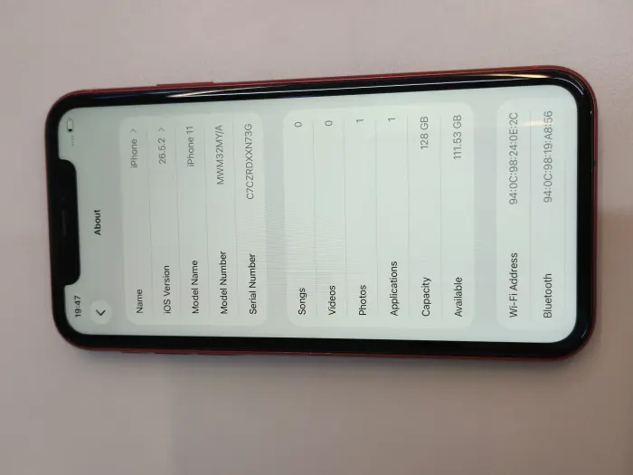 Apple iPhone 11 — photo 9 of 10