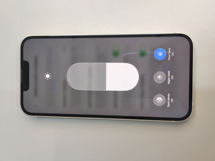 Apple iPhone 13 — photo 9 of 10