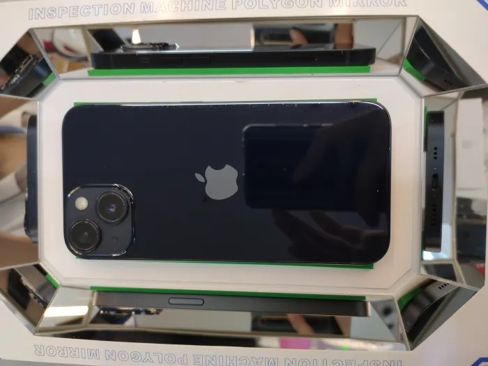 Apple iPhone 14 — photo 2 of 11