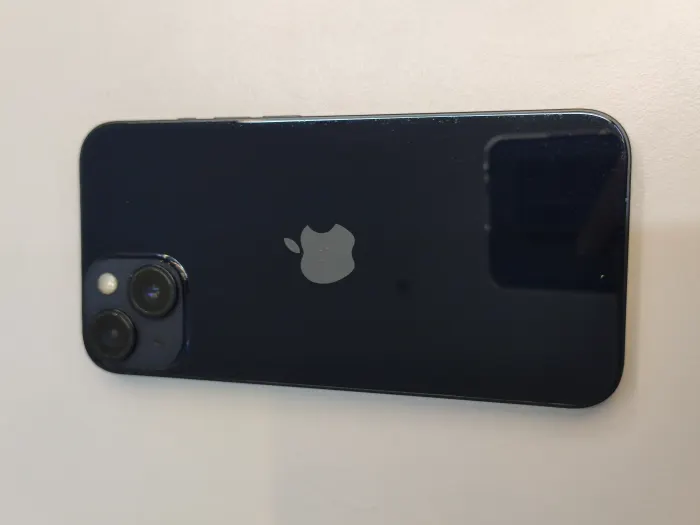 Apple iPhone 14 — photo 4 of 11
