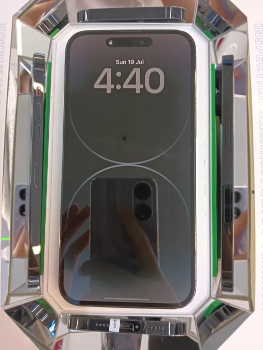 Apple iPhone 14 Pro Max — photo 2 of 10