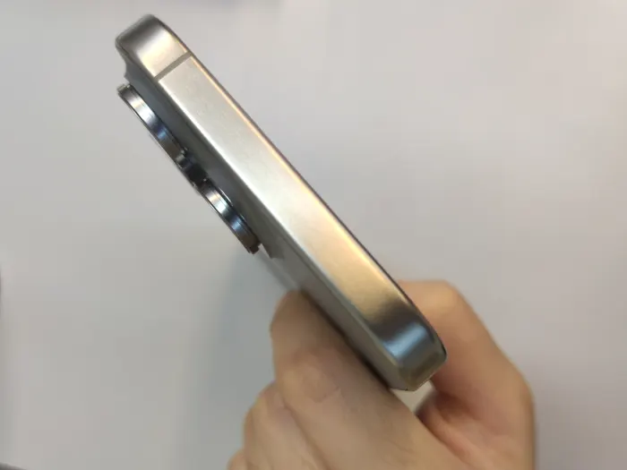 Apple iPhone 15 Pro Max — photo 8 of 10