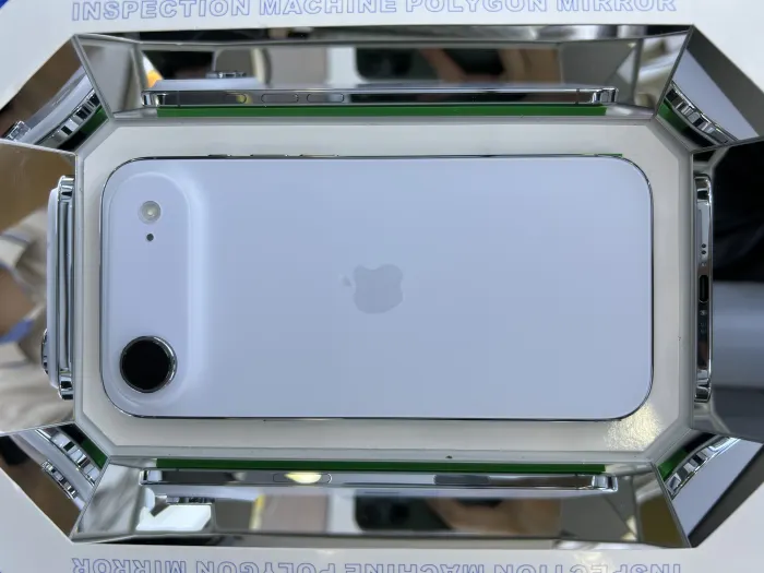 Apple iPhone Air — photo 9 of 10