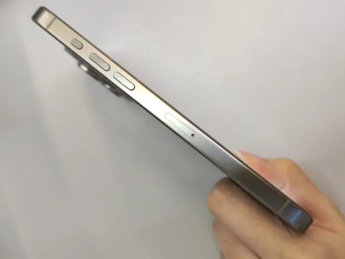Apple iPhone 15 Pro Max — photo 3 of 10