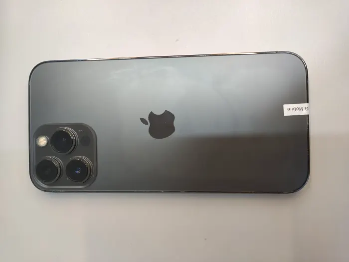 Apple iPhone 13 Pro Max — photo 4 of 10