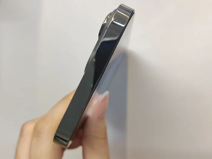 Apple iPhone 13 Pro Max — photo 8 of 10