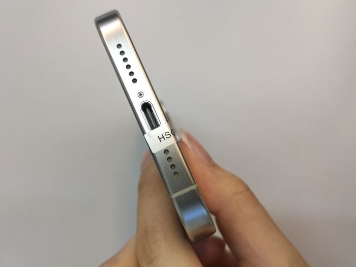 Apple iPhone 15 Pro Max — photo 7 of 10