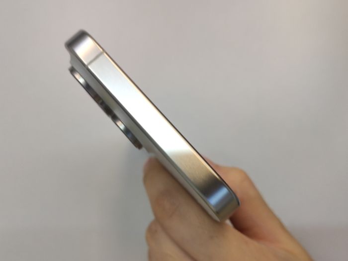 Apple iPhone 15 Pro Max — photo 8 of 10