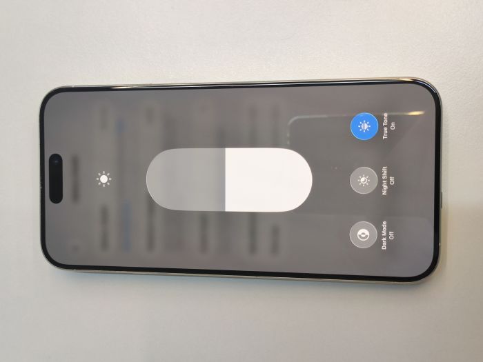 Apple iPhone 15 Pro Max — photo 9 of 10