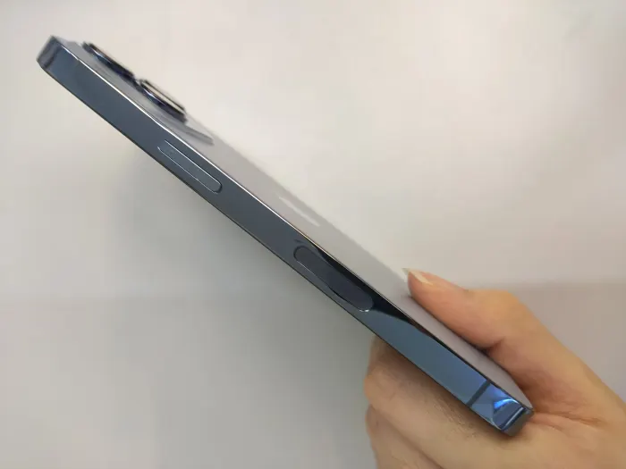Apple iPhone 13 Pro — photo 6 of 10