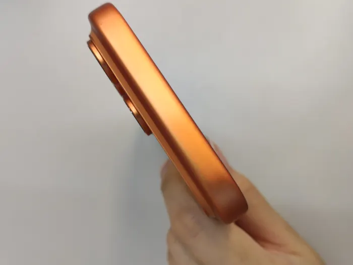Apple iPhone 17 Pro Max — photo 6 of 10