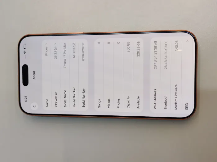 Apple iPhone 17 Pro Max — photo 8 of 10