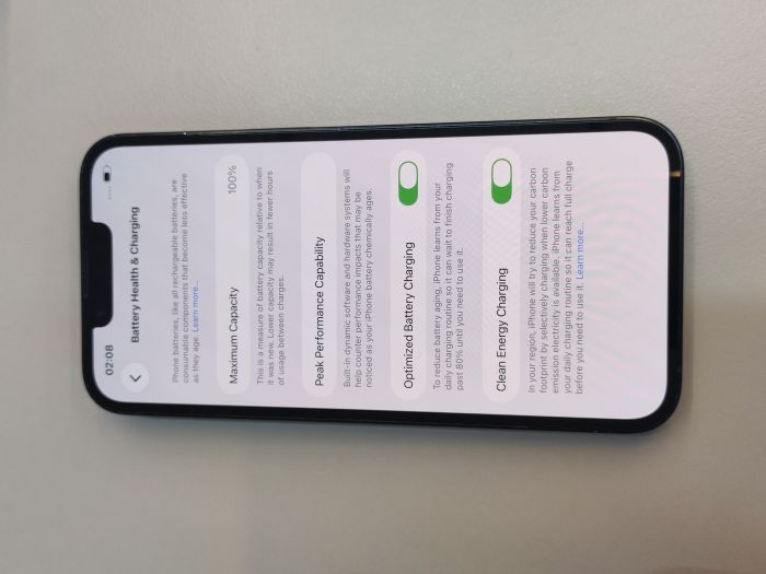 Apple iPhone 14 — photo 9 of 10