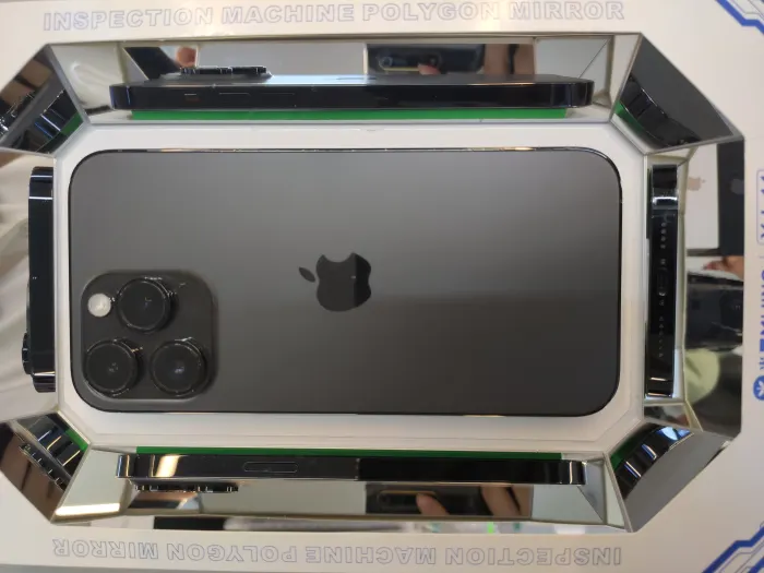 Apple iPhone 14 Pro Max — photo 2 of 10