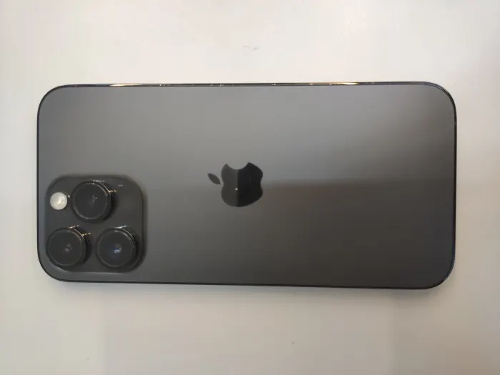 Apple iPhone 14 Pro Max — photo 4 of 10