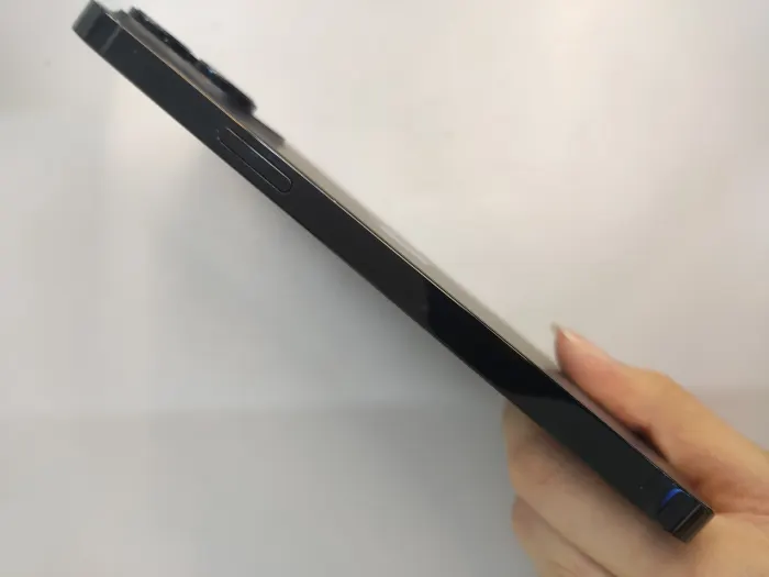 Apple iPhone 14 Pro Max — photo 6 of 10
