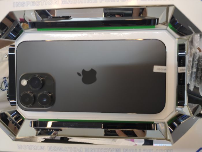 Apple iPhone 14 Pro Max — photo 2 of 10