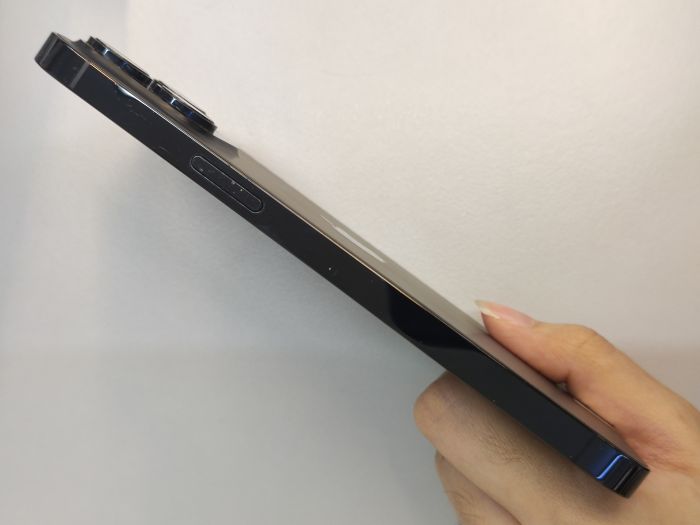 Apple iPhone 14 Pro Max — photo 6 of 10