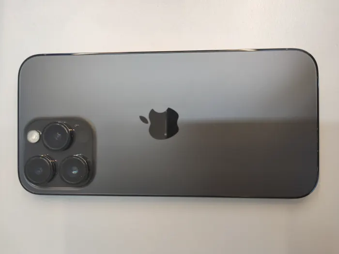 Apple iPhone 14 Pro Max — photo 4 of 10