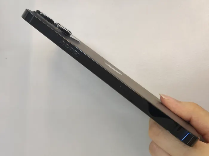 Apple iPhone 14 Pro Max — photo 6 of 10