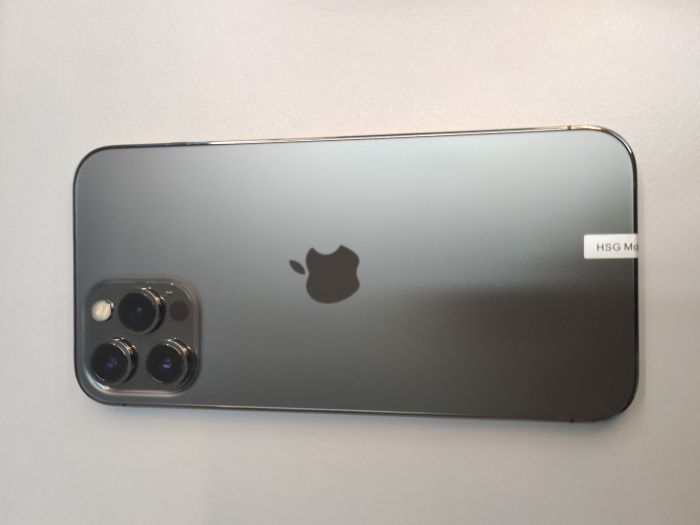 Apple iPhone 12 Pro Max — photo 2 of 10