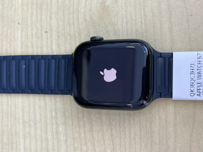 Apple Apple Watch S7 45mm — photo 7 of 8