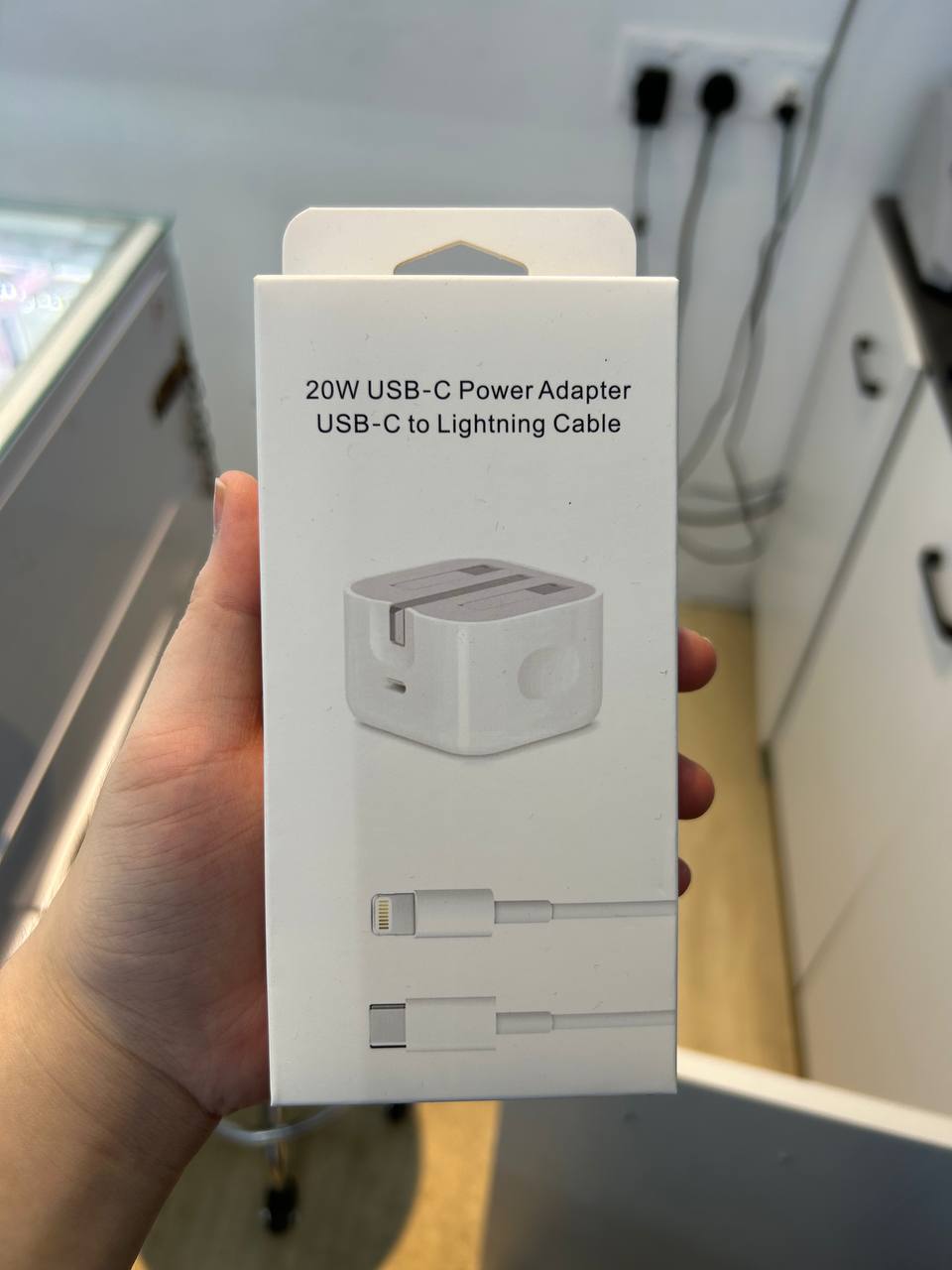 20W USB-C Power Adapter USB-C to Lightning Cable